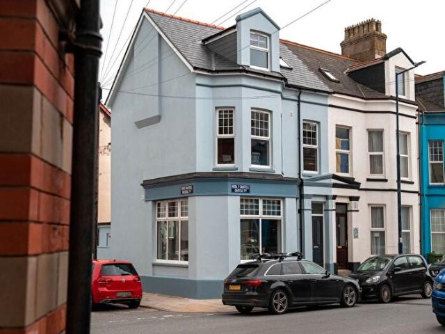 Apartment for rent in Waun Fawr, Wales