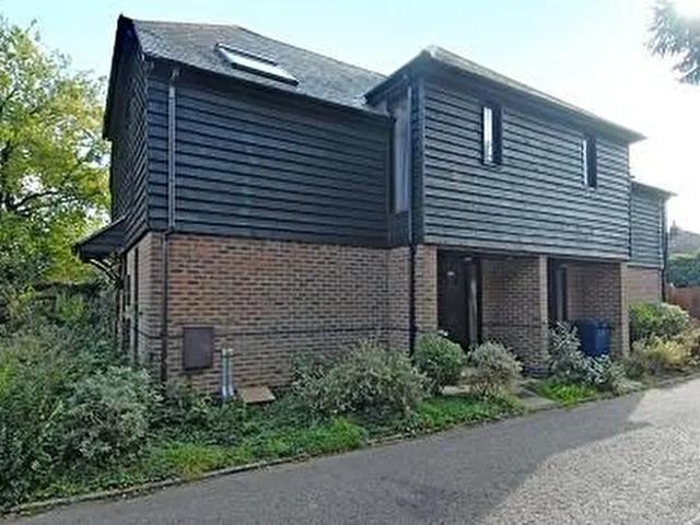 Apartment for rent in Marston, The Slade