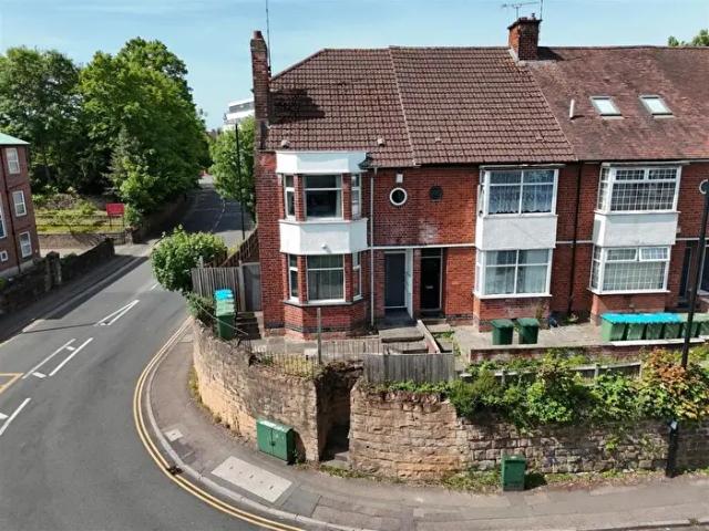 Apartment for rent in Spon End, West Midlands