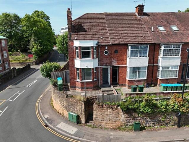 Apartment for rent in Spon End, West Midlands
