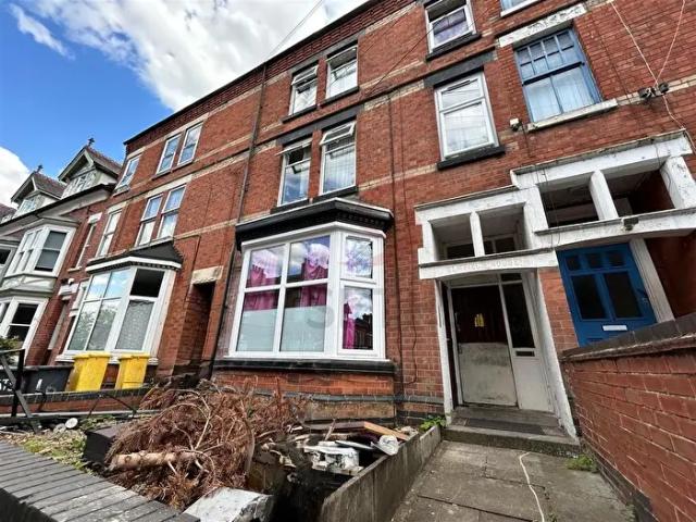 Apartment for rent in West End, Old Wharf