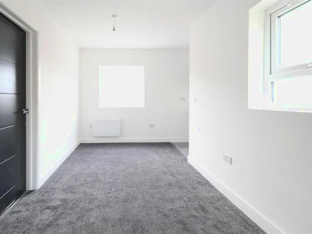 Apartment for rent in Ball Hill, West Midlands