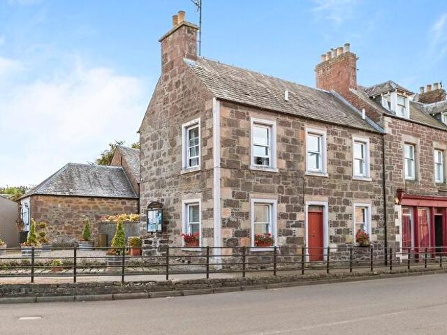 Apartment for rent in Muthill, Scotland
