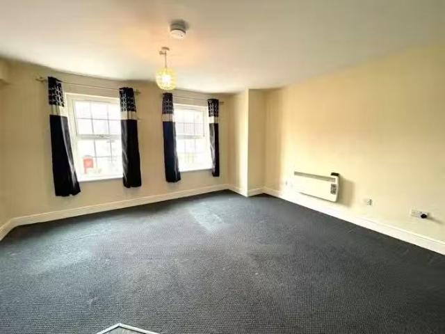 Apartment for rent in Newport