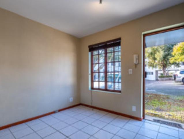 Flat for rent in Cape Town, Western Cape
