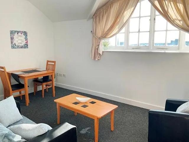 Apartment for rent in Mount Pleasant, Llanelli
