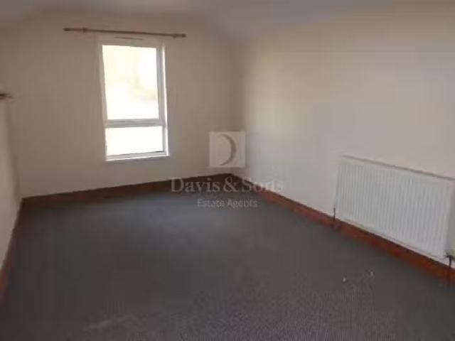 Apartment for rent in Newport