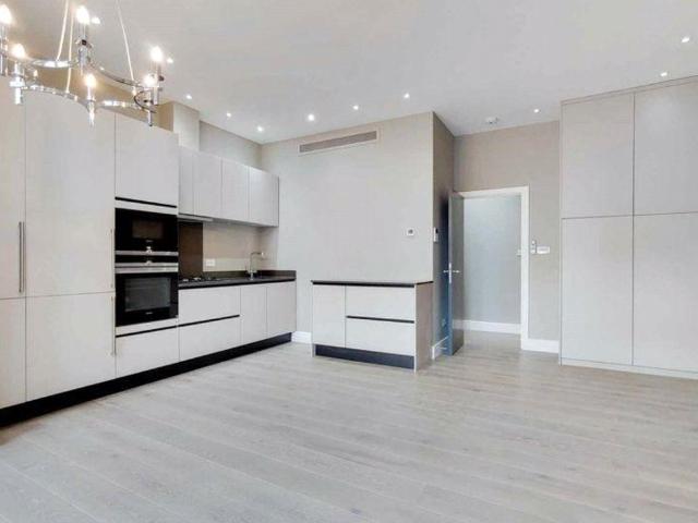 Apartment for rent in Belsize Park, Greater London