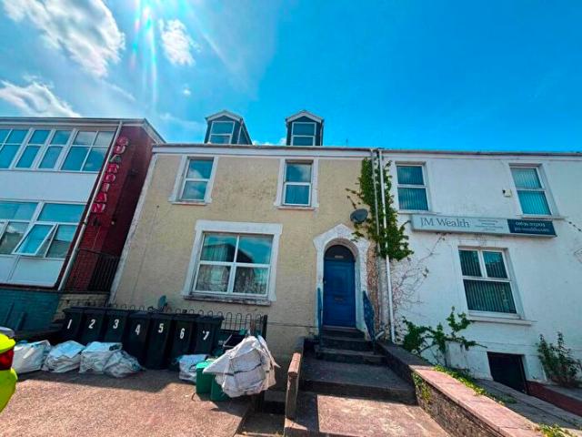 Apartment for rent in Cimla, Neath