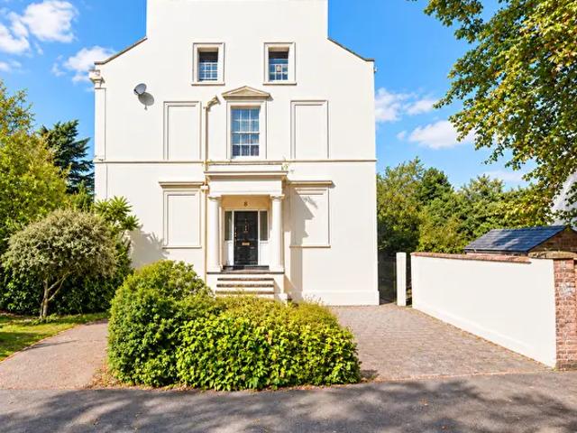 Apartment for rent in Sydenham, Warwick