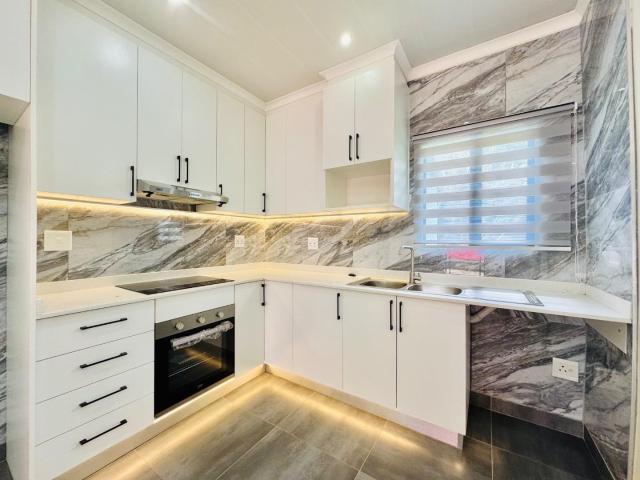 Apartment for rent in Kloof, Kwazulu-natal