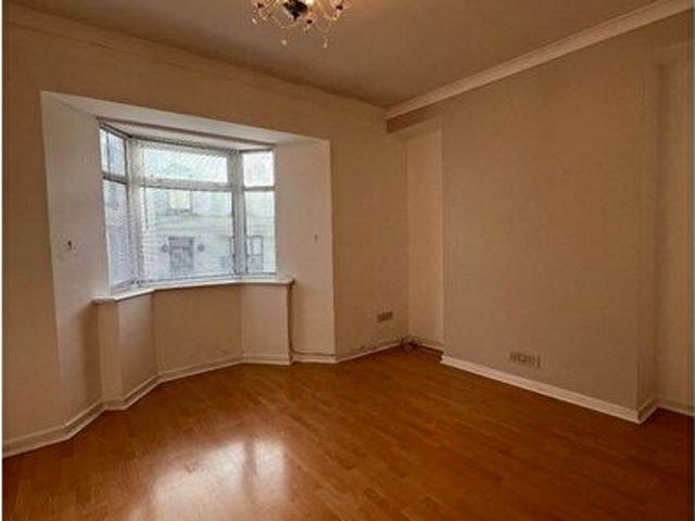 Apartment for rent in Carmarthen, Wales