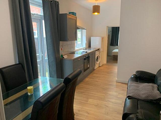 Apartment for rent in Cheylesmore, West Midlands
