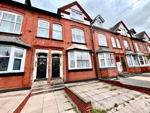 Apartment for rent in West End, Old Wharf