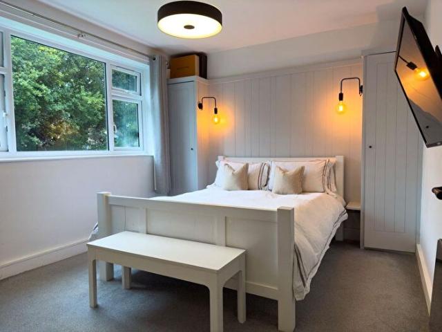 Apartment for rent in Black Bourton, Oxfordshire