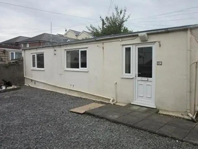 Apartment for rent in Gowerton, Wales