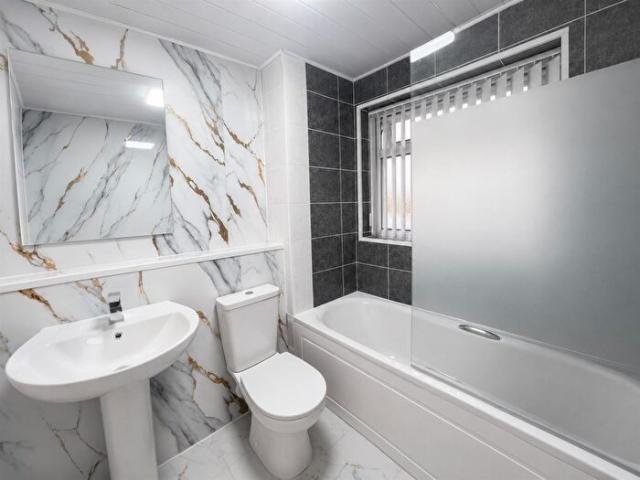 Apartment for rent in Caldermill, East Midlands