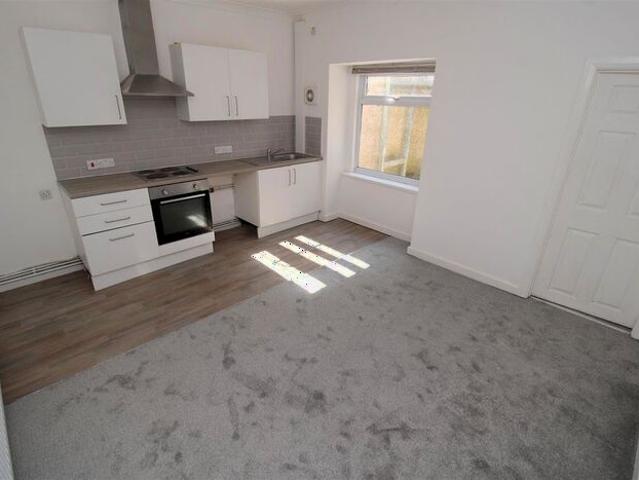 Apartment for rent in Briton Ferry