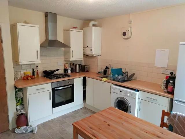 Apartment for rent in Brynmill, Swansea