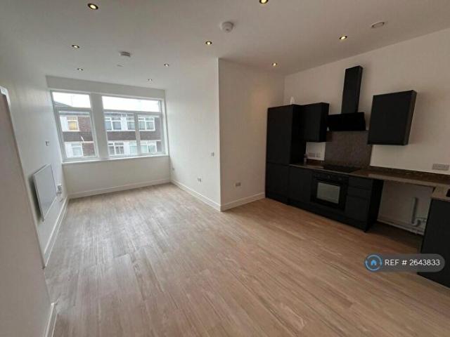 Apartment for rent in Chilvers Coton, Camp Hill
