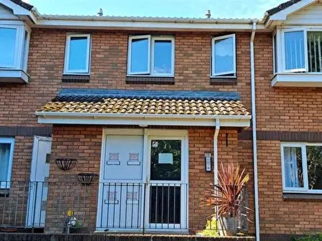Apartment for rent in Cimla, Neath