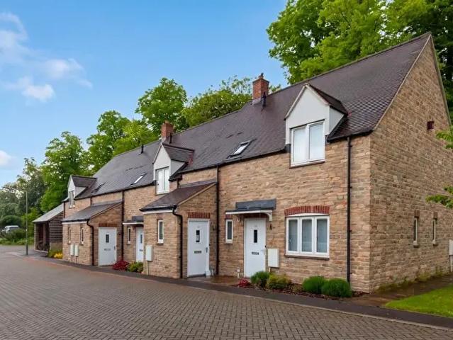 Apartment for rent in Black Bourton, Oxfordshire