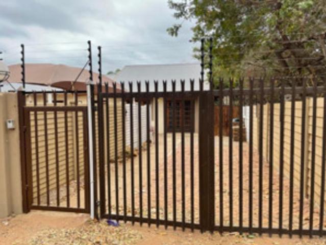 Flat for rent in Seshego, Limpopo