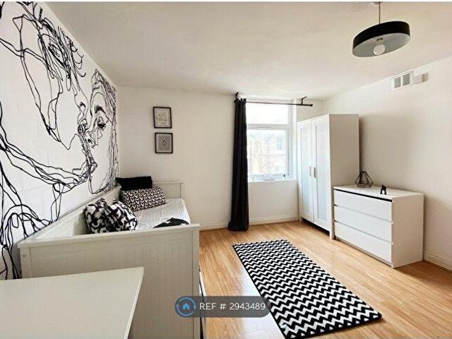 Apartment for rent in St Matthew's, Old Wharf