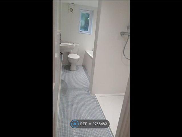 Apartment for rent in Robin Hood, The Slade