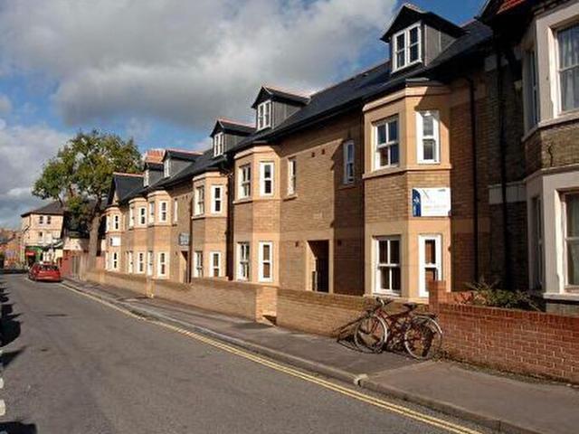 Apartment for rent in St Clement's, The Slade
