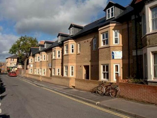 Apartment for rent in St Clement's, The Slade