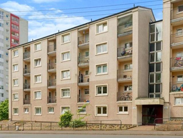 Apartment for rent in Calton, Scotland