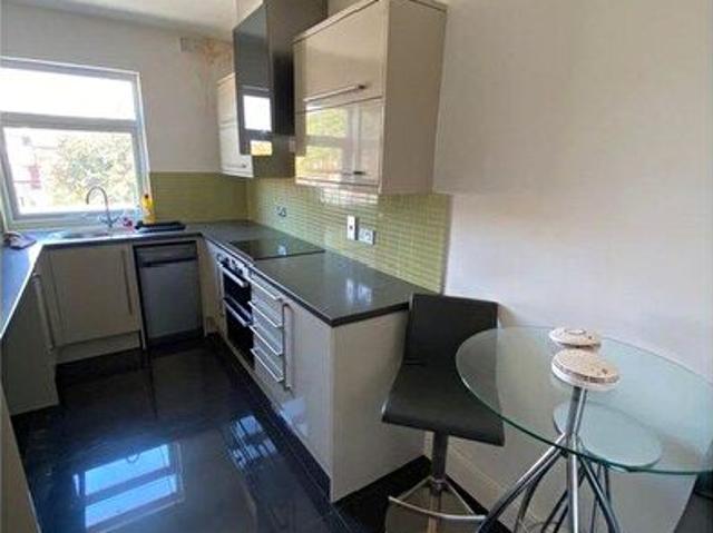 Apartment for rent in West End, Old Wharf