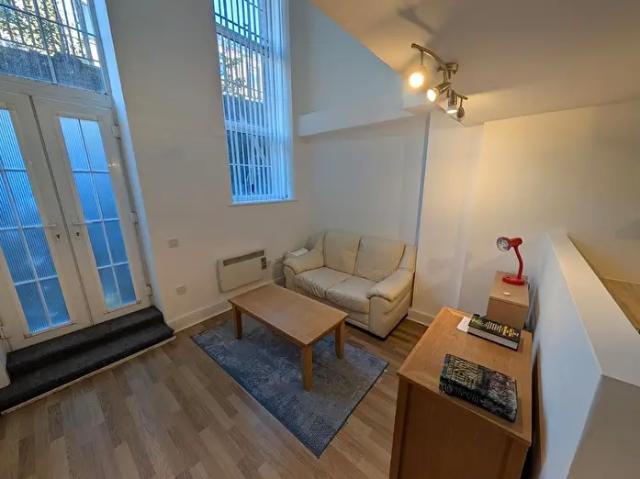 Apartment for rent in St Thomas, Swansea