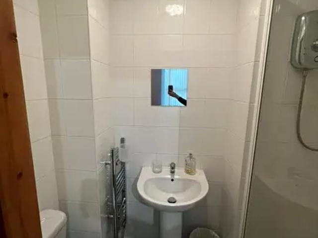 Apartment for rent in Nangreaves, Wales
