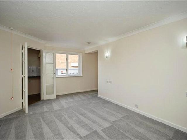 Apartment for rent in Sydenham, Green Close