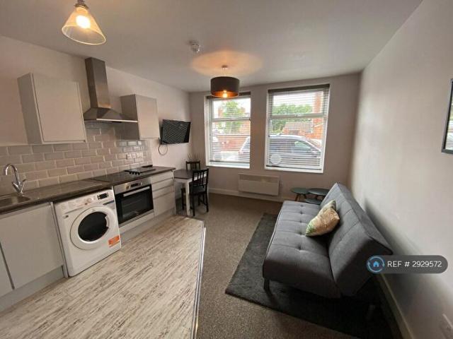 Apartment for rent in Elmfield, Leicestershire