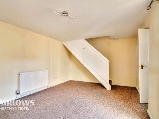 Apartment for rent in Pentre
