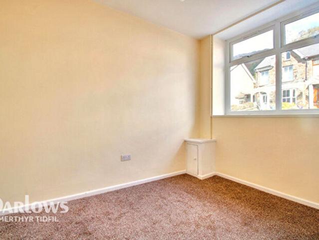 Apartment for rent in Pentre