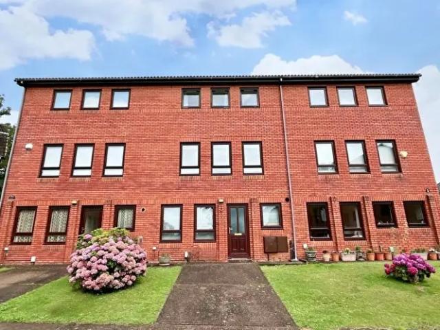 Apartment for rent in Blackpill, Nangreaves
