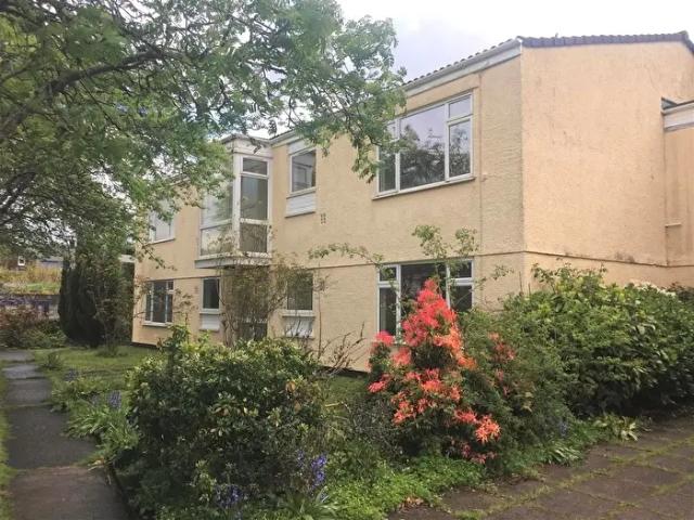 Apartment for rent in Resolven