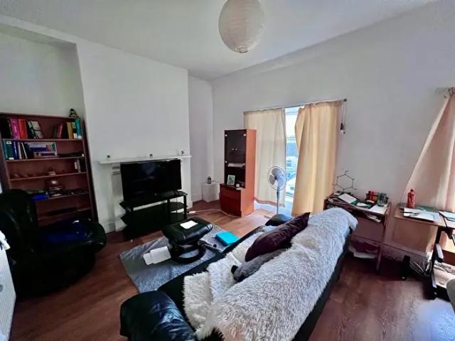 Apartment for rent in Brynmill, Swansea