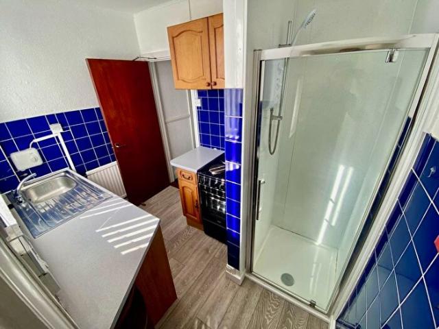 Apartment for rent in Cwmbwrla, Nangreaves