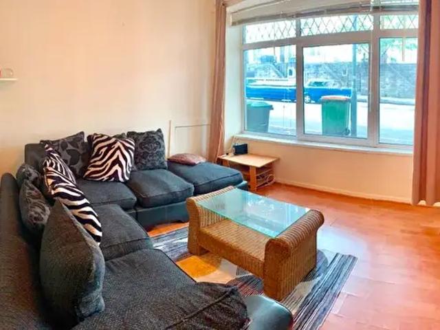 Apartment for rent in Mount Pleasant, Swansea
