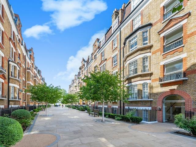 Apartment for rent in Chelsea, Greater London