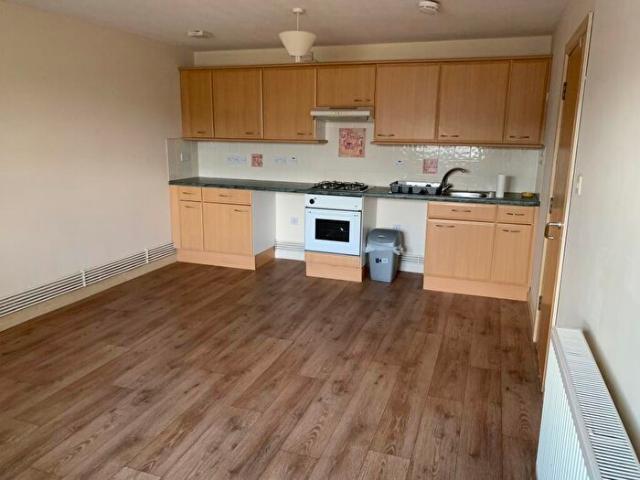 Apartment for rent in Sirhowy, Wales