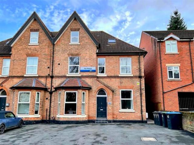 Apartment for rent in Wake Green, West Midlands