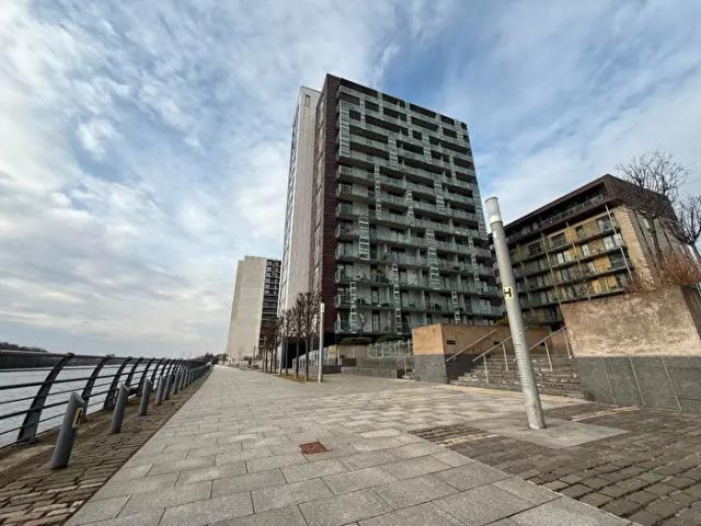 Apartment for rent in Thornwood, Glasgow