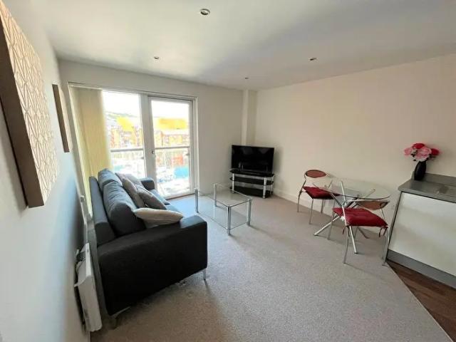 Apartment for rent in Nangreaves, Wales