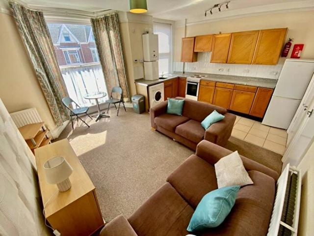 Apartment for rent in Nangreaves, Wales
